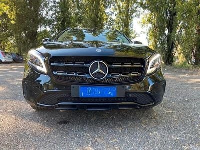 Usata Mercedes GLA200 156 CV (114 kW) 2018 Nero SUV