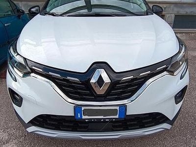 Usata Renault Captur Techno 101 CV (74 kW) 2023 Bianco SUV