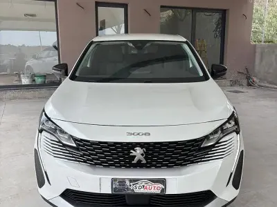 Usata Peugeot 3008 Allure 131 CV (96 kW) 2022 Bianco SUV