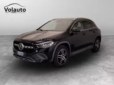 Occasion Mercedes GLA200 150 ch (110 kW) 2021 Noir SUV