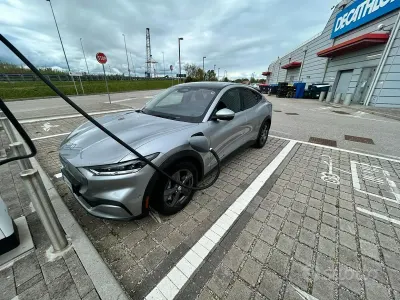 Usata Ford Mustang Mach-E Extended Range 100 kW (136 CV) 2022 Grigio SUV