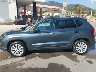 Usata Seat Ateca 116 CV (85 kW) 2019 Grigio SUV