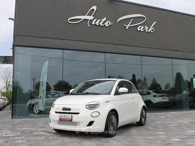 Ny Fiat 500 La Prima 65 HK (47 kW) 2026 Vit Sedan
