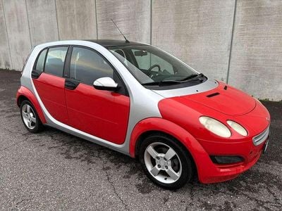 Usata Smart ForFour 68 CV (50 kW) 2005 Rosso Utilitaria