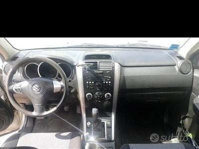 Grigio Usata 2007 Suzuki Grand Vitara SUV | 4500 € (Buon prezzo)