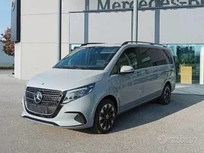 Nuova Mercedes V250 Avantgarde 190 CV (139 kW) 2026 Monovolume