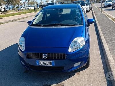 Usata Fiat Grande Punto Dynamic 65 CV (47 kW) 2006 Blu Utilitaria