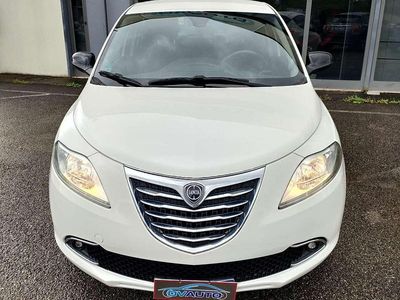 Usata Lancia Ypsilon Gold 80 CV (58 kW) 2013 Bianco Utilitaria
