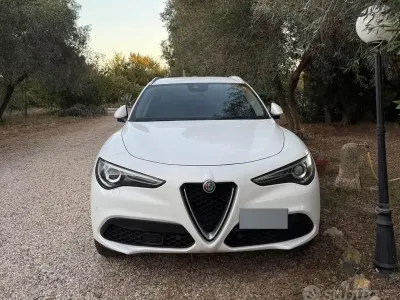 Usata Alfa Romeo Stelvio Super 190 CV (139 kW) 2019 Bianco SUV
