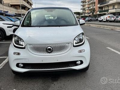 Usata Smart ForFour Passion 90 CV (66 kW) 2019 Bianco Utilitaria