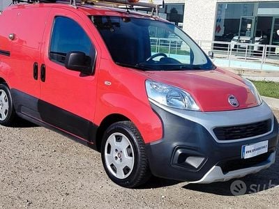 Usata Fiat Fiorino 95 CV (69 kW) 2017 Rosso Monovolume
