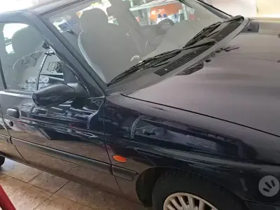 Usata Ford Escort 88 CV (64 kW) 1998 Bluazzurro Berlina