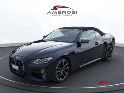 Usata BMW M4 Cabriolet M Sport 374 CV (275 kW) 2021 Blu Cabrio