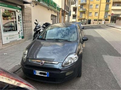 Usata 2011 Fiat Punto Evo Active Utilitaria | 2500 € (Buon prezzo)