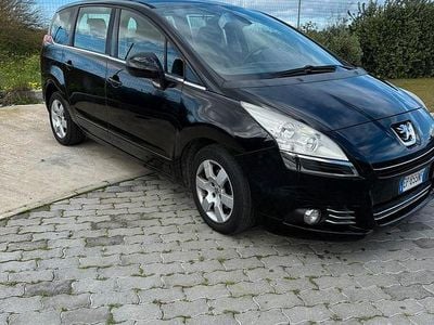 Usata Peugeot 5008 115 CV (84 kW) 2013 Nero Monovolume