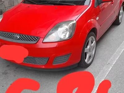 Usata Ford Fiesta 75 CV (55 kW) 2007 Rosso Utilitaria