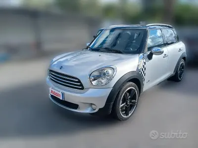 Usata Mini Cooper D Countryman 111 CV (81 kW) 2011 Grigio SUV
