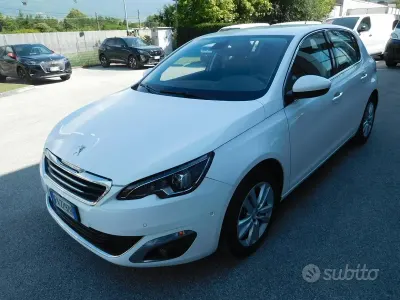 Occasion Peugeot 308 Allure 120 ch (88 kW) 2015 Blanc Berline
