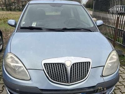 Usata Lancia Ypsilon 60 CV (44 kW) 2004 Utilitaria