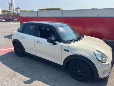 Usata Mini Cooper D Business 116 CV (85 kW) 2017 Bianco Utilitaria