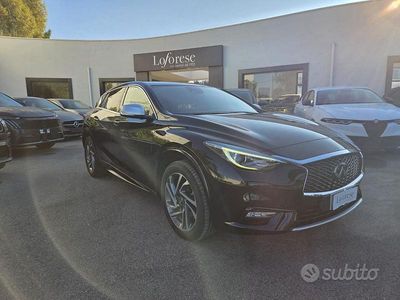 Usata Infiniti Q30 Business 109 CV (80 kW) 2017 Nero metallizzato Berlina