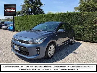 Usata Kia Rio 82 CV (60 kW) 2018 Blu Berlina