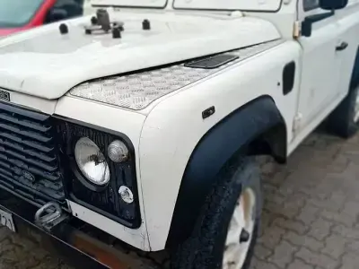 Usata Land Rover Defender 86 CV (63 kW) 1987 SUV