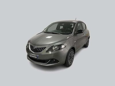 Usata Lancia Ypsilon Gold 69 CV (50 kW) 2023 Grigio Utilitaria