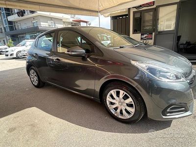 Usata Peugeot 208 Allure 75 CV (55 kW) 2016 Grigio Utilitaria