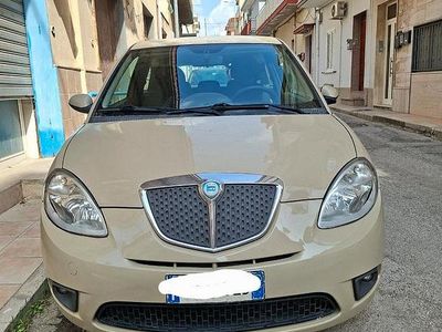 Usata Lancia Ypsilon 2012 Marrone Utilitaria