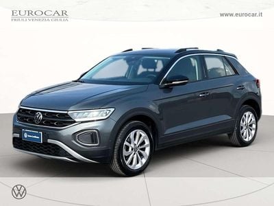 Usata VW T-Roc Life 116 CV (85 kW) 2023 Indium grey metallizzato nero SUV