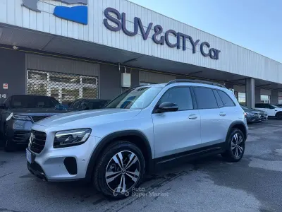 Begagnad Mercedes GLB200