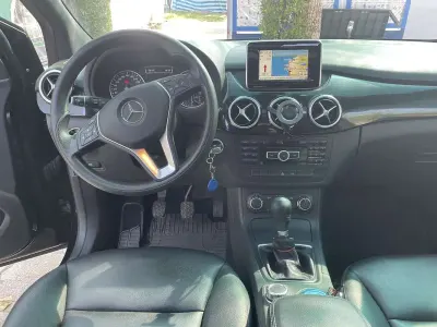 Usata Mercedes B200 156 CV (114 kW) 2014 Utilitaria
