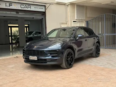 Usata Porsche Macan 245 CV (180 kW) 2019 Blu SUV