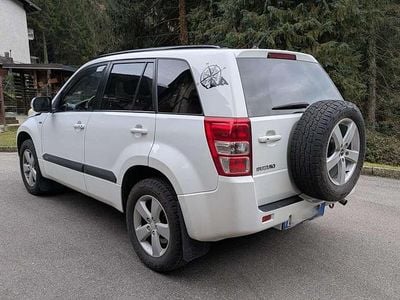 Usata Suzuki Grand Vitara 129 CV (94 kW) 2010 Bianco SUV