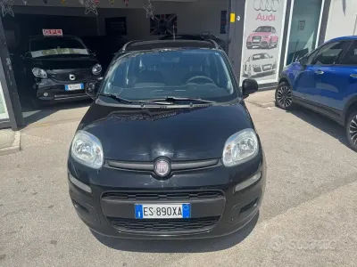 Usata Fiat Panda Lounge 69 CV (50 kW) 2013 Nero Utilitaria