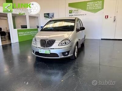 Usata Lancia Musa 95 CV (69 kW) 2011 Grigio Monovolume