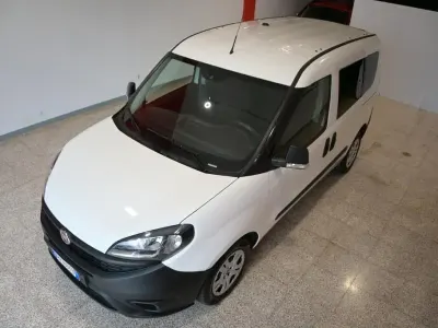 Usata Fiat Doblò 95 CV (69 kW) 2021 Bianco Monovolume