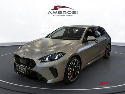 Nuova BMW 120 M Sport 163 CV (119 kW) 2025 Frozen pure grey metallizzato Utilitaria