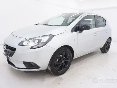 Usata Opel Corsa Edition 90 CV (66 kW) 2018 Grigio Utilitaria