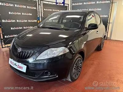 Gebraucht Lancia Ypsilon Gold 69 PS (50 kW) 2023 Schwarz Kleinwagen