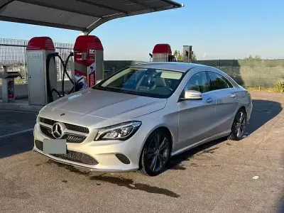 Usata Mercedes CLA180 109 CV (80 kW) 2017 Berlina