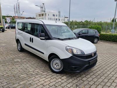 usata Fiat Doblò maxi vetrato autocarro 2 posti