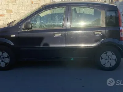 Usata Fiat Panda 69 CV (50 kW) 2011 Blu Utilitaria