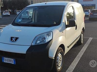 Usata Peugeot Bipper 75 CV (55 kW) 2015 Bianco Monovolume