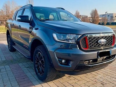 Usata Ford Ranger 213 CV (156 kW) 2022 Grigio Pick-up