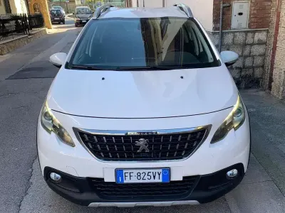 Usata Peugeot 2008 99 CV (72 kW) 2016 Bianco SUV