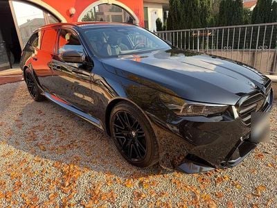 Nuova BMW M5 585 CV (430 kW) 2025 Nero Station wagon