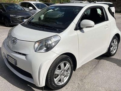 Käytetty Toyota iQ 68 HP (50 kW) 2009 Valkoinen Viistoperä