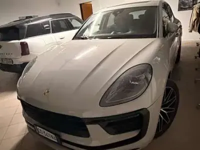 Usata Porsche Macan 265 CV (194 kW) 2024 Grigio SUV